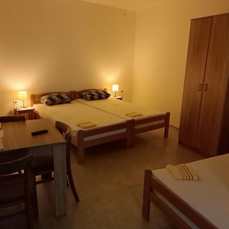 Adamovic Apartment Pirot Ngoại thất bức ảnh