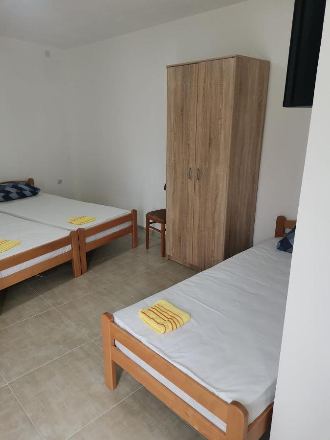 Adamovic Apartment Pirot Ngoại thất bức ảnh